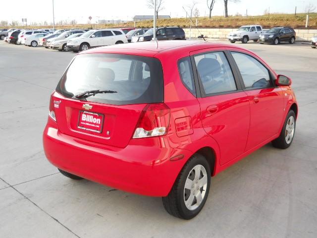 Chevrolet Aveo5 2007 photo 5