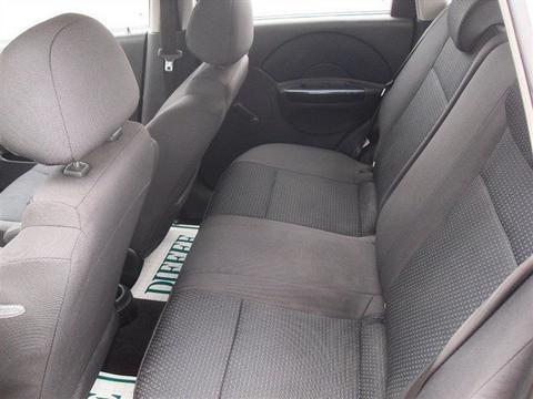 Chevrolet Aveo5 2007 photo 3