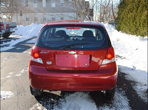 Chevrolet Aveo5 2007 photo 3
