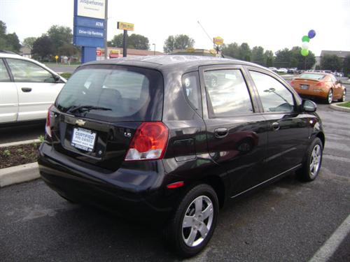 Chevrolet Aveo5 2007 photo 2