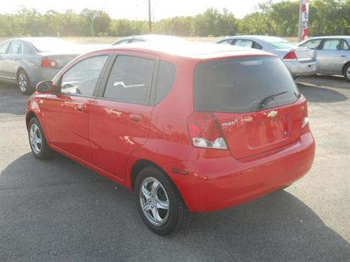 Chevrolet Aveo5 2007 photo 2