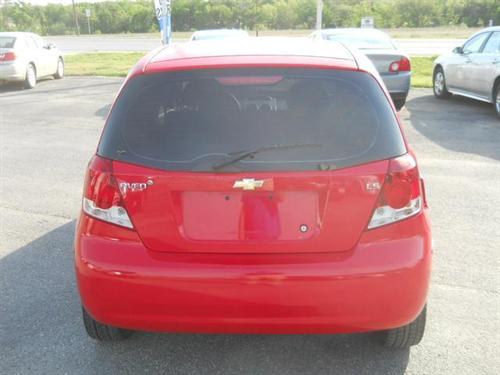 Chevrolet Aveo5 2007 photo 3
