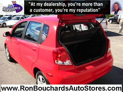 Chevrolet Aveo5 2007 photo 3