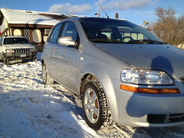 Chevrolet Aveo5 2007 photo 2