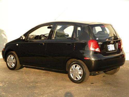 Chevrolet Aveo5 2007 photo 2