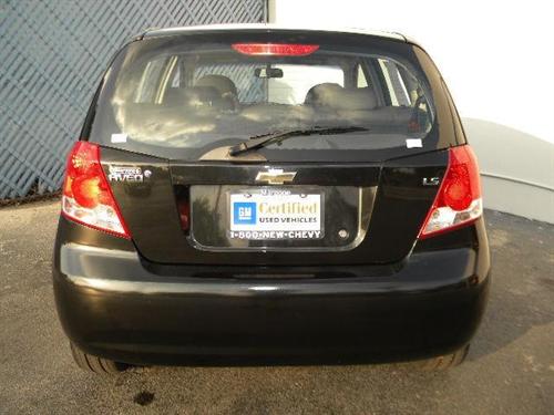 Chevrolet Aveo5 2007 photo 3