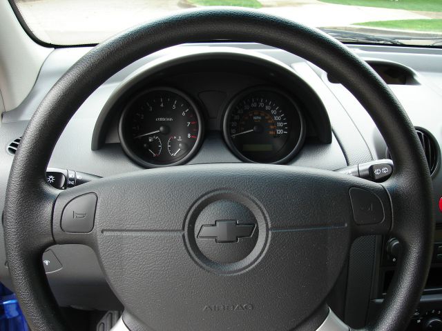 Chevrolet Aveo5 2008 photo 2