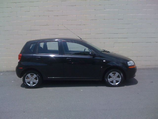 Chevrolet Aveo5 2008 photo 3