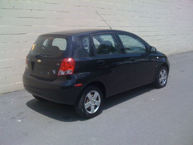 Chevrolet Aveo5 2008 photo 4
