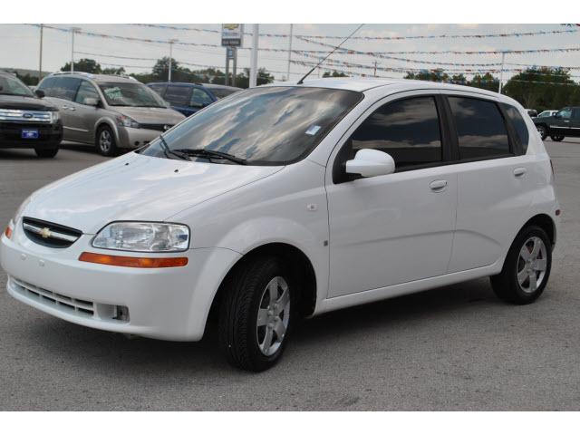 Chevrolet Aveo5 2008 photo 1