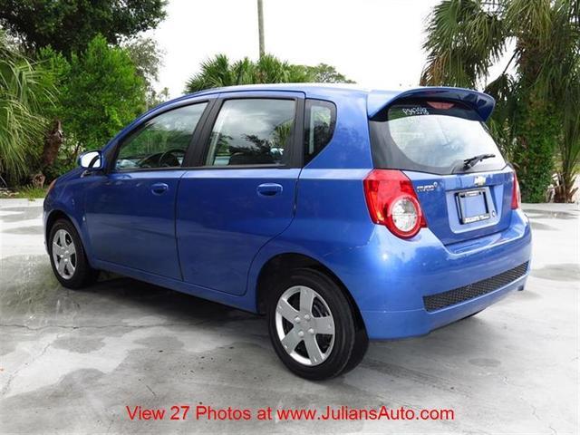 Chevrolet Aveo5 2009 photo 22