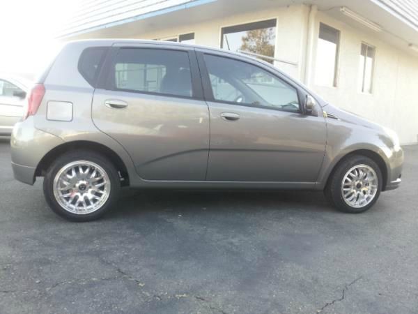 Chevrolet Aveo5 2010 photo 4