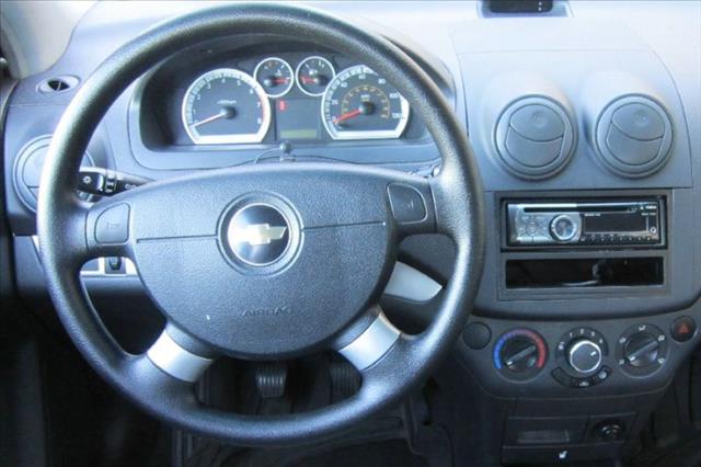 Chevrolet Aveo5 2010 photo 3