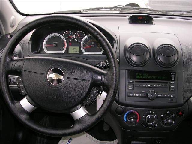 Chevrolet Aveo5 2010 photo 2
