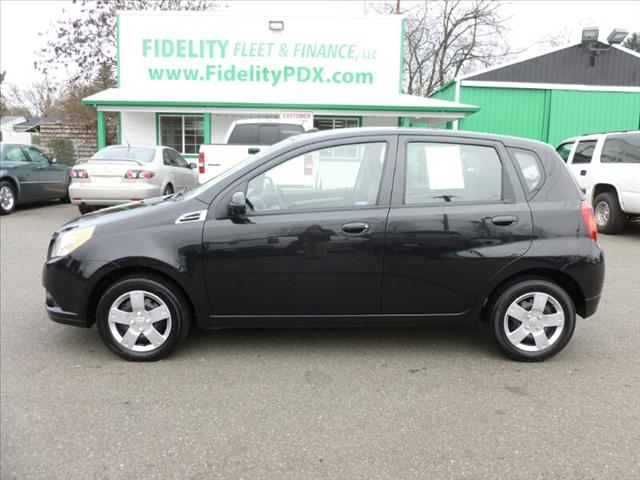 Chevrolet Aveo5 2010 photo 3
