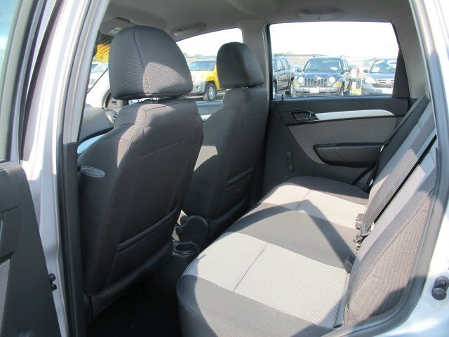 Chevrolet Aveo5 2010 photo 4