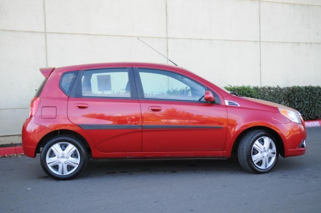 Chevrolet Aveo5 2010 photo 4