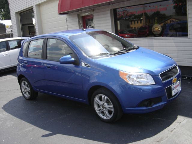 Chevrolet Aveo5 2010 photo 2