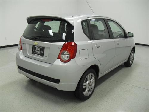 Chevrolet Aveo5 2011 photo 1