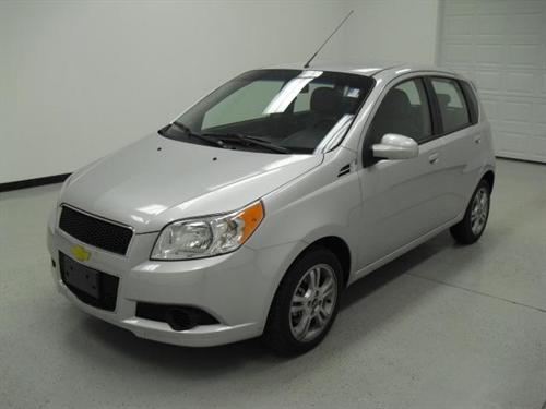 Chevrolet Aveo5 2011 photo 4