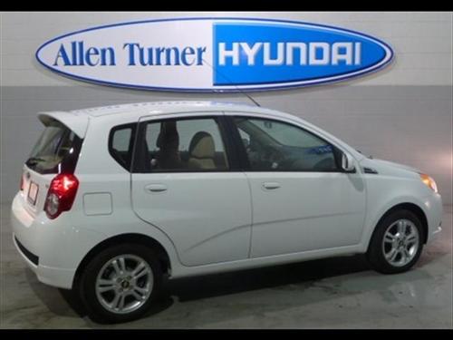 Chevrolet Aveo5 2011 photo 4