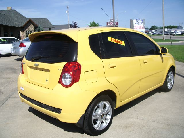 Chevrolet Aveo5 2011 photo 2