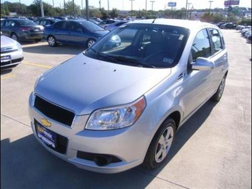 Chevrolet Aveo5 2011 photo 2