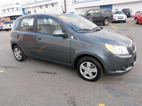 Chevrolet Aveo5 2011 photo 2
