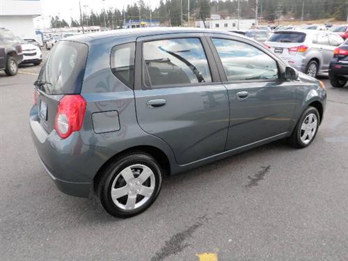 Chevrolet Aveo5 2011 photo 3