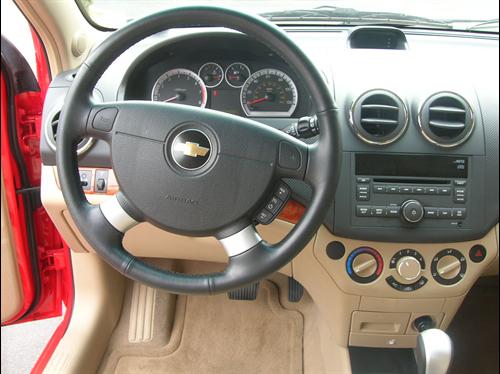 Chevrolet Aveo5 2011 photo 5