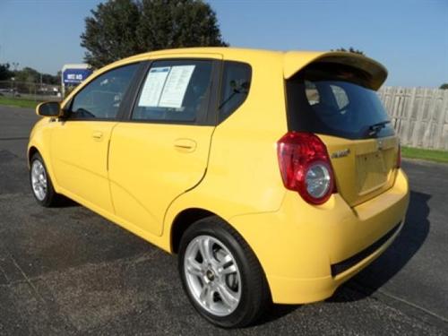 Chevrolet Aveo5 2011 photo 2