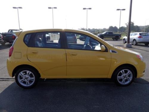 Chevrolet Aveo5 2011 photo 5