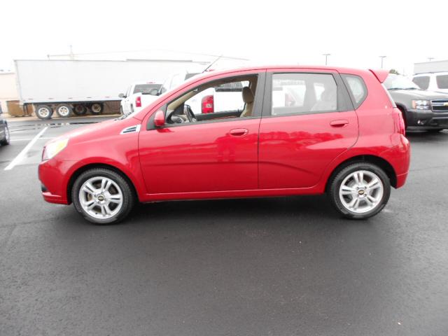 Chevrolet Aveo5 2011 photo 1