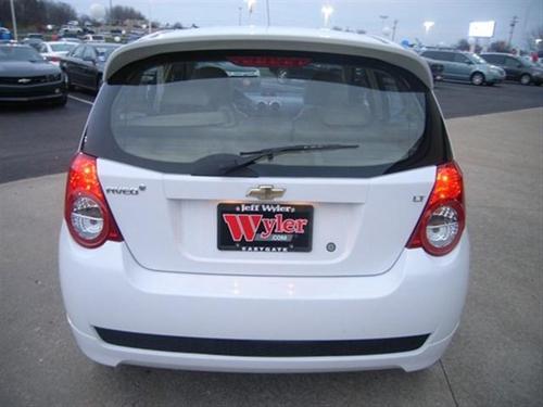 Chevrolet Aveo5 2011 photo 4