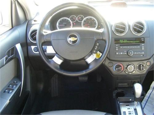 Chevrolet Aveo5 2011 photo 5