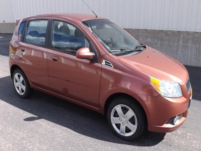 Chevrolet Aveo5 2011 photo 2