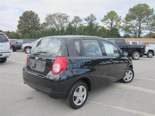 Chevrolet Aveo5 2011 photo 4