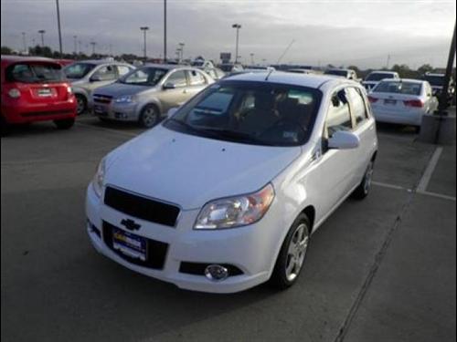 Chevrolet Aveo5 2011 photo 1