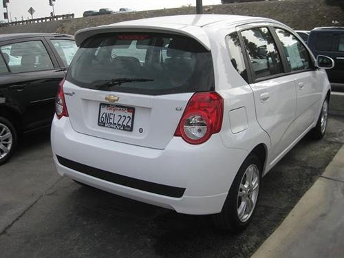 Chevrolet Aveo5 2011 photo 1