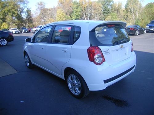 Chevrolet Aveo5 3.0L Sport Other