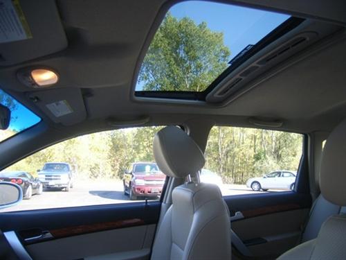 Chevrolet Aveo5 2011 photo 4