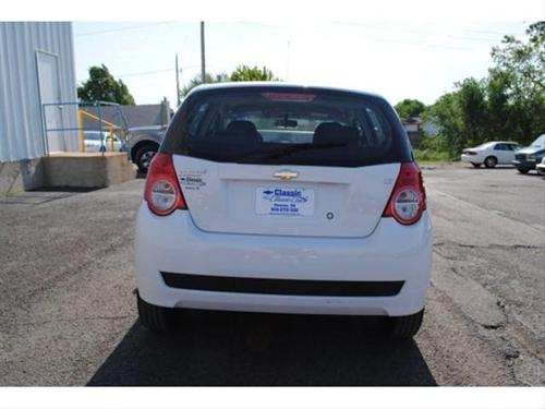 Chevrolet Aveo5 2011 photo 3