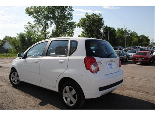 Chevrolet Aveo5 2011 photo 4