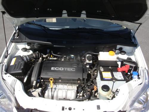 Chevrolet Aveo5 2011 photo 4