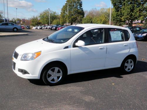 Chevrolet Aveo5 2011 photo 2