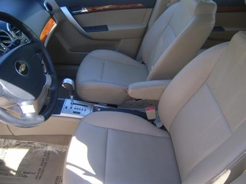 Chevrolet Aveo5 3.0L Sport Other