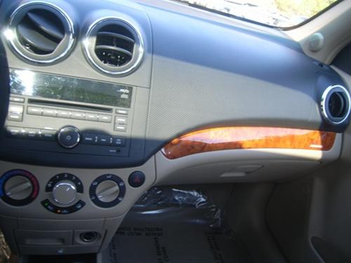 Chevrolet Aveo5 2011 photo 5