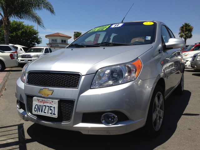 Chevrolet Aveo5 2011 photo 2