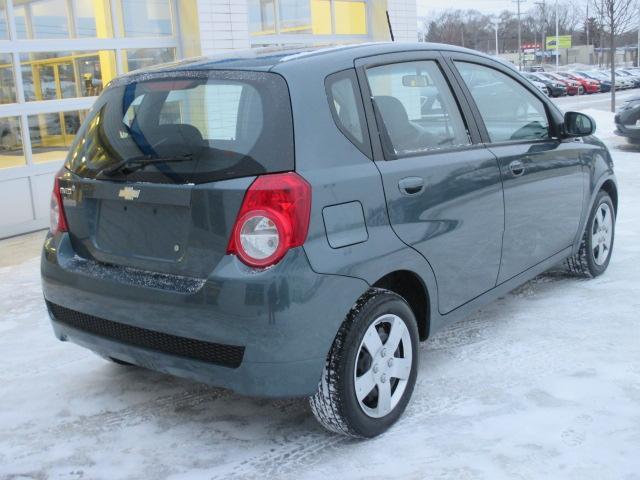 Chevrolet Aveo5 2011 photo 1