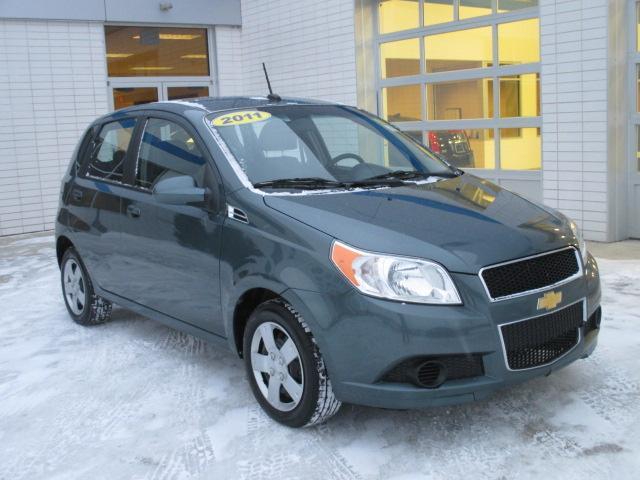 Chevrolet Aveo5 2011 photo 2